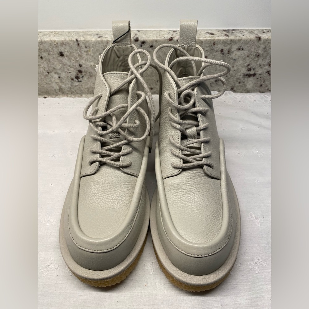 Zara Ankle Boots. Women’s size 6 (36) Brand New.